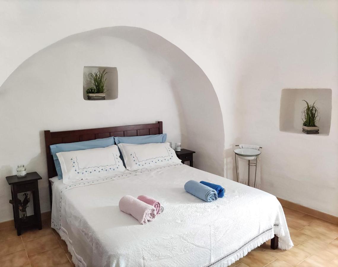 I Trulli Di Caterina - Casa Vacanza Privata Martina Franca Eksteriør billede